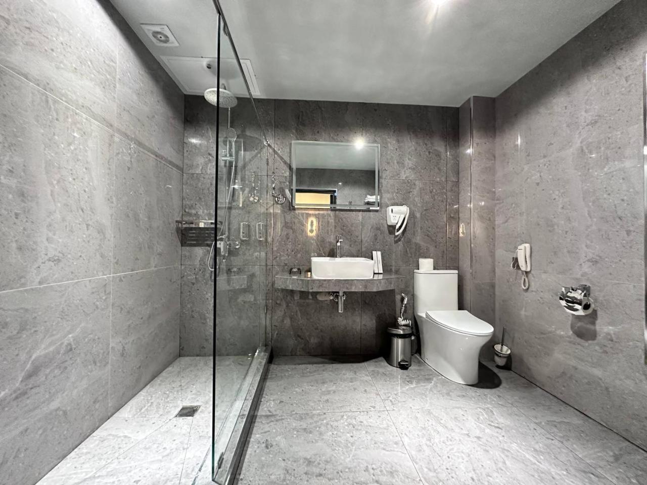 HUSMA Hotel&Spa Tasjkent Buitenkant foto