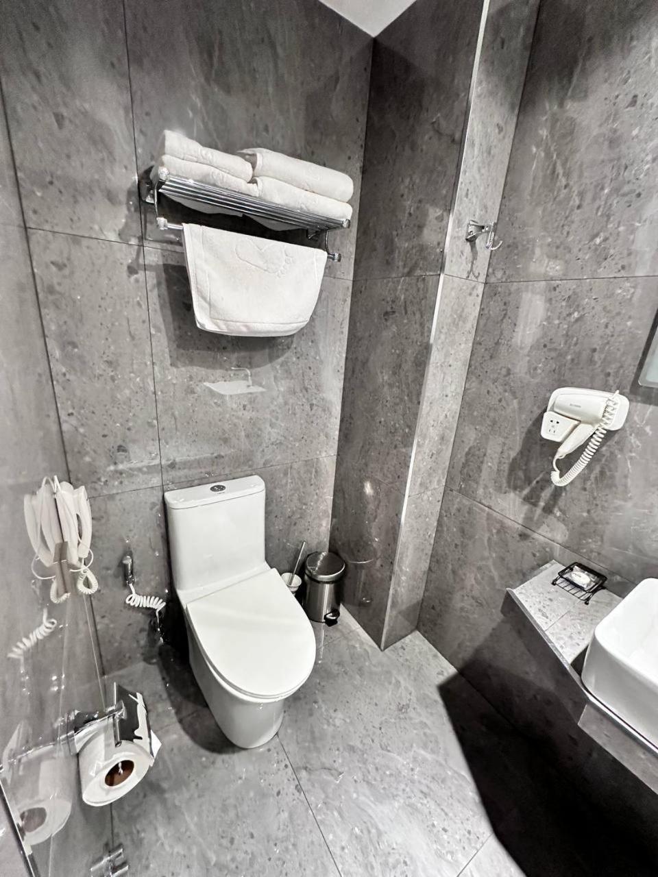 HUSMA Hotel&Spa Tasjkent Buitenkant foto