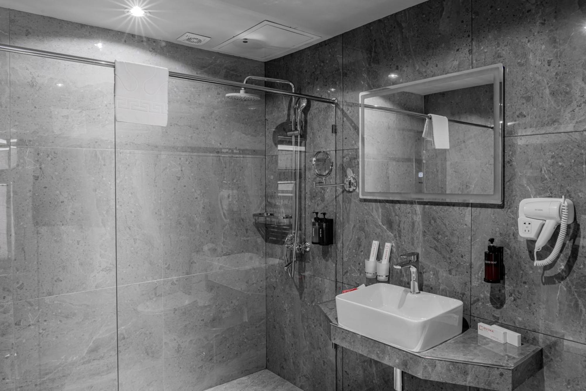 HUSMA Hotel&Spa Tasjkent Buitenkant foto